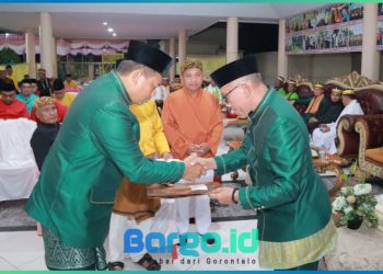 Kapolres Pohuwato Terima Naskah Khutbah Idul Adha, Siap Jadi Khatib di Masjid Agung Baiturrahim