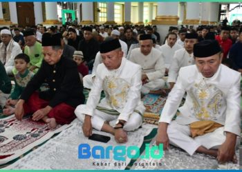 Momen Iduladha 1446 H di Pohuwato: Pemkab dan Warga Menyatu dalam Ibadah dan Adat