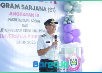 Wabup Iwan Adam Hadiri Yudisium FISIP UNIPO, Apresiasi Peran ASN dalam Peningkatan Kualitas SDM