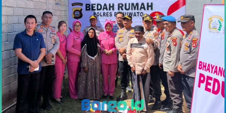 Sambut Hari Bhayangkara ke-79, Polres Pohuwato Gelar Bedah Rumah untuk Warga Kurang Mampu