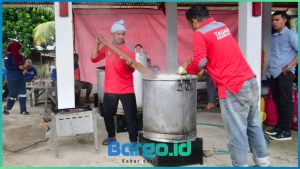 Bupati Saipul dan Wabup Iwan Adam Tinjau Dapur Umum untuk Korban Banjir di Desa Malango
