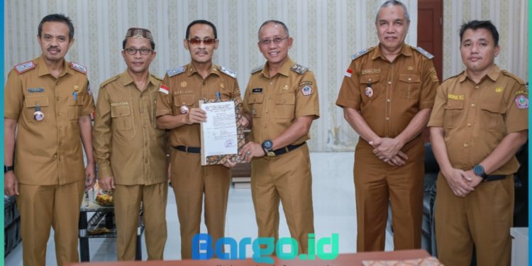 Wabup Pohuwato Pimpin Sertijab Plt Kadis Perhubungan, Bahari Gobel Resmi Gantikan Herdi Poha