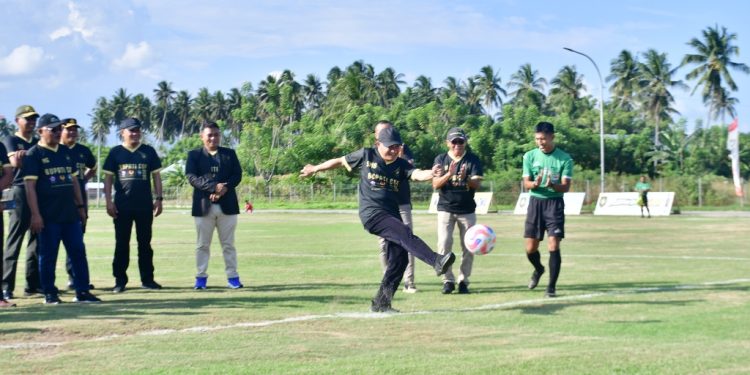 Bupati Cup 2025 Resmi Dibuka, 16 Tim Adu Gengsi di Lapangan Hijau Pohuwato