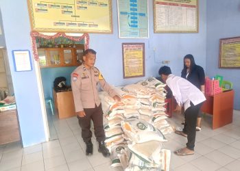 Stabilisasi Pangan, Bulog Distribusikan Beras ke Dua Kecamatan di Pohuwato