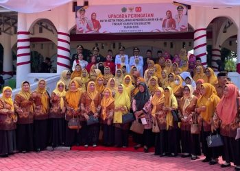 PWRI Boalemo Jadi yang Terbanyak Hadir di Upacara 17 Agustus di Tilamuta, Ketua PWRI Provinsi Dibuat Kagum