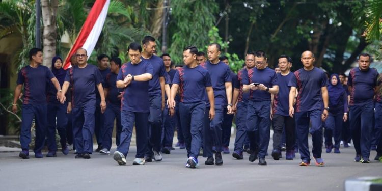 Kapolda Gorontalo Irjen Widodo Pimpin Olahraga Bareng Personel Polda