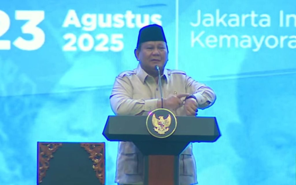 Prabowo Subianto Kelakar di Acara Guru: Aku Presiden, Tapi Urusan Agama Tunduk Sama Menag