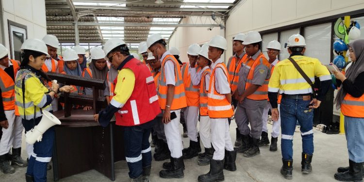 SMKN 1 Dengilo Apresiasi Dukungan Pani Gold Project untuk Pendidikan