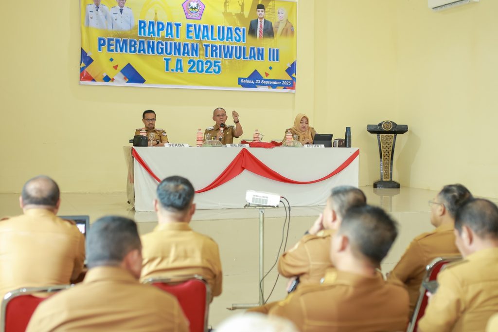 Rapat Evaluasi Pembangunan Pohuwato, Wabup Iwan Soroti Keterlambatan Proyek Fisik