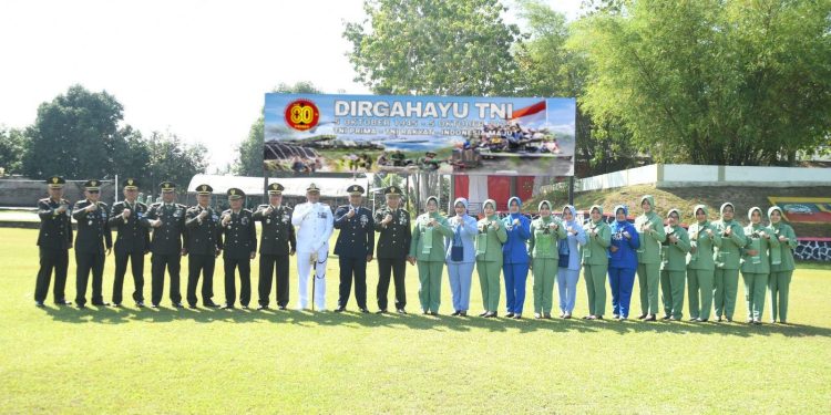 TNI Lahir dari Rakyat, untuk Rakyat! Ini Pesan Panglima TNI di HUT ke-80 di Gorontalo