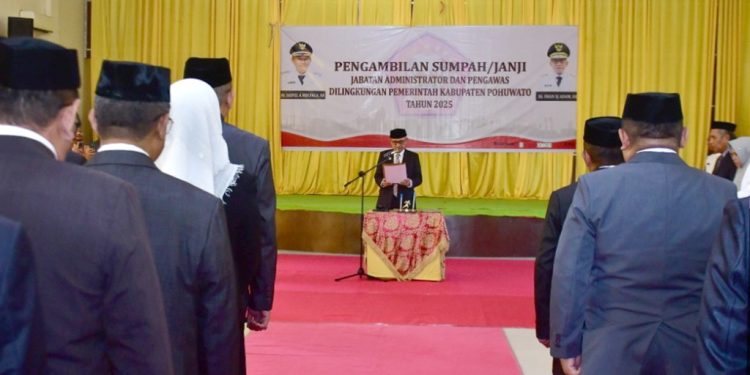 121 Pejabat di Pohuwato Resmi Dilantik, Bupati Saipul: Jika Tak Maksimal, Bisa Kami Kembalikan ke Posisi Semula