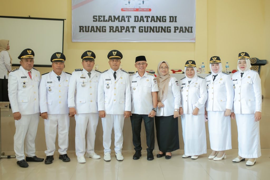 Momentum Sertijab Camat Pohuwato, Wabup Iwan Titip Pesan Soal Integritas dan Disiplin ASN