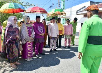Resmi Diterima Secara Adat! Momen Haru Moloopu Camat Paguat Andri Pakilie di Yiladia
