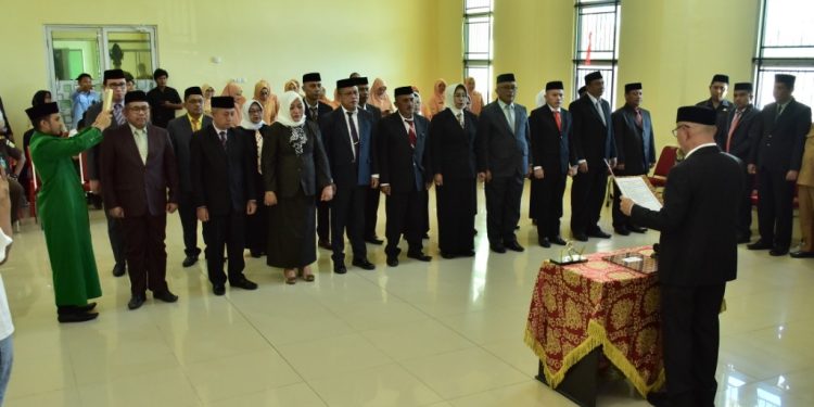 22 Pejabat Tinggi Pratama Pohuwato Dilantik, Bupati Saipul Mbuinga: Ini Amanah, Bukan Sekadar Jabatan