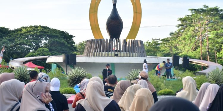 Wah! PWRI, OPD, Komunitas, Semua Turun di CFD Perdana Pohuwato, Bundaran Maleo Penuh Sesak