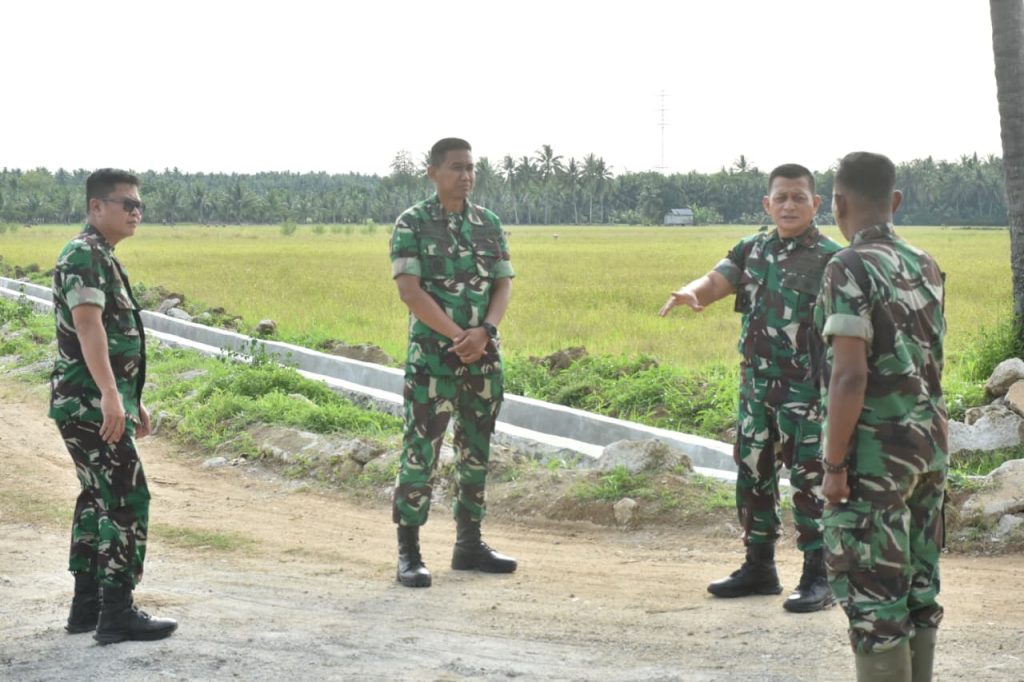 Brigjen Hardo Sihotang Cek Pembangunan KDMP di Randangan, Pastikan Tepat Waktu