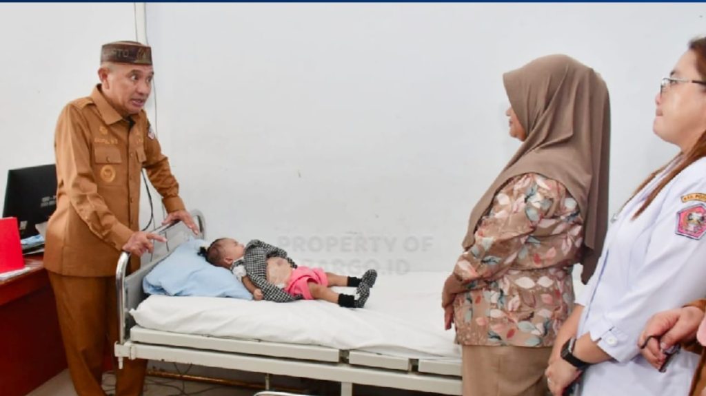Sedih! Balita 6 Bulan Asal Paguat Lahir Tanpa Anus, Pemerintah Siap Biayai Operasi