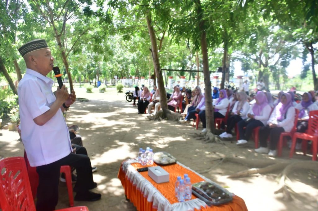 Bupati Pohuwato Apresiasi Dedikasi Cleaning Service DLH, Singgung Harapan Kenaikan Upah