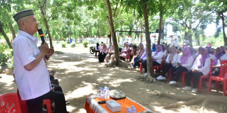 Bupati Pohuwato Apresiasi Dedikasi Cleaning Service DLH, Singgung Harapan Kenaikan Upah