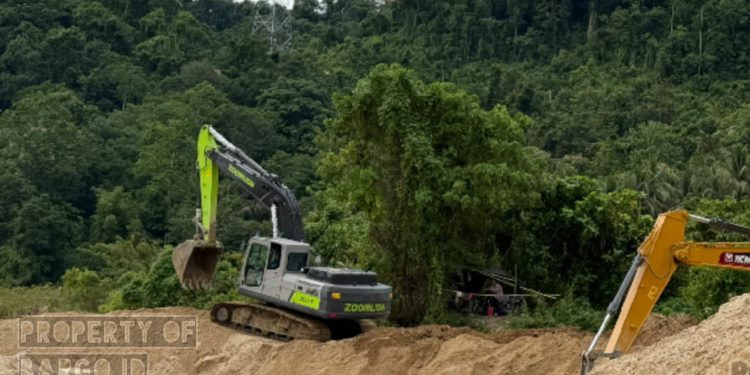 Hari Ke-3, YR Team Turunkan 5 Alat Berat Sekaligus, Sedimentasi Sungai Hulawa Dikeruk Total