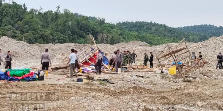 Kodim 1313/Pohuwato Turun Langsung, TNI Polri Sisir Lokasi PETI Batudulanga