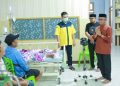 Wabup Pohuwato Iwan S. Adam Kunjungi Pasien di RSUD Bumi Panua Jelang Idulfitri 1447 H