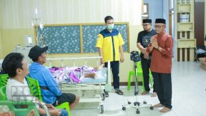 Wabup Pohuwato Iwan S. Adam Kunjungi Pasien di RSUD Bumi Panua Jelang Idulfitri 1447 H