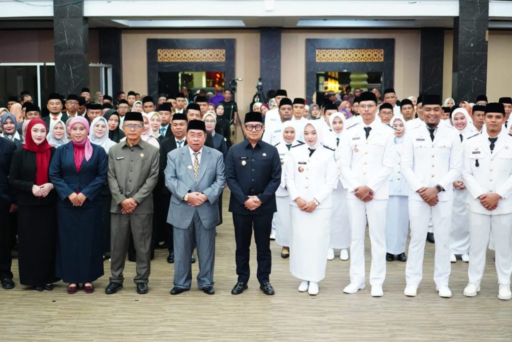 136 Pejabat Pemkot Gorontalo Dilantik, Wali Kota Adhan: Tunjukkan Kinerja Terbaik