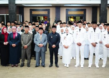 136 Pejabat Pemkot Gorontalo Dilantik, Wali Kota Adhan: Tunjukkan Kinerja Terbaik