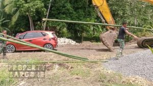 Warga dan Babinsa Kompak Bangun Jembatan Garuda di Lemito, Harapan Baru Akses dan Ekonomi Desa