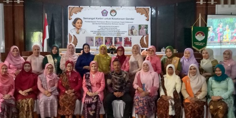Perempuan Pohuwato Buktikan Diri, Tanpa Hibah Tetap Gelar Aksi Lawan Ketidakadilan Gender