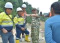 Temui Perusahaan di Wilayah Konsesi, Bupati Saipul Rela Naik Ojek Tembus Medan Berat