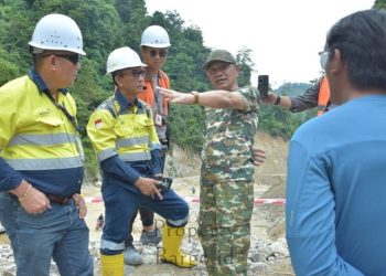 Temui Perusahaan di Wilayah Konsesi, Bupati Saipul Rela Naik Ojek Tembus Medan Berat