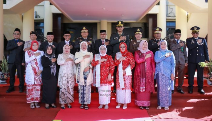 Hadiri Upacara Hari Bhayangkara ke-80, Dandim 1313/Pohuwato Tegaskan Sinergitas TNI-Polri Kunci Stabilitas Keamanan