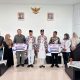 Gubernur Gusnar Ismail Sambut dan Beri Bonus Dua Paskibraka Gorontalo