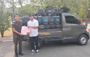Polres Pohuwato Serahkan Tersangka dan 71 Jerigen Solar ke Jaksa, Kasus BBM Subsidi Masuk Tahap II